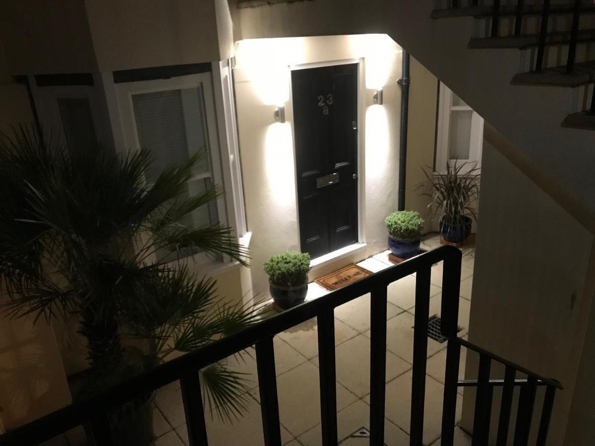 Apartmán Clarence Square Hove Exteriér fotografie